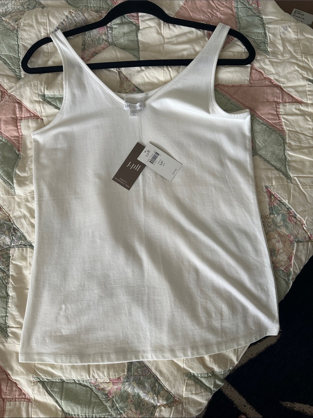 J. Jill White Tank Top Scoop Neck